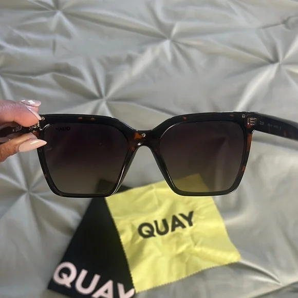 Quay Australia Tortoise Shell Sunglasses - Picture 6 of 8